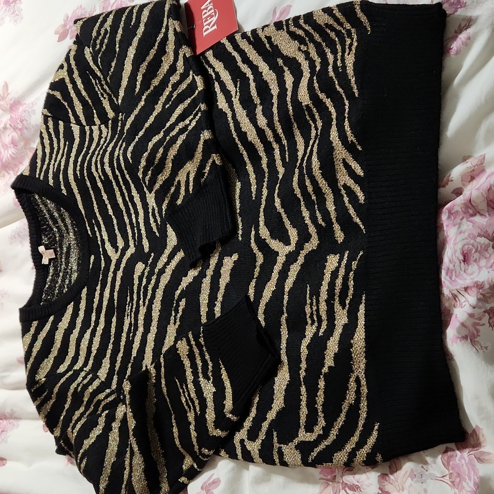 Tiger Gold and Black Reba Party Sweater Animal Print L NWT